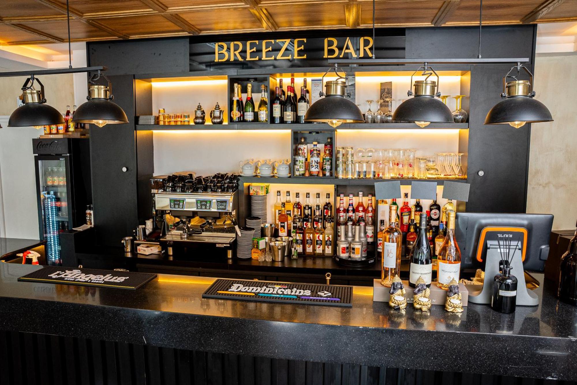 Breeze Hotel Кале Екстер'єр фото