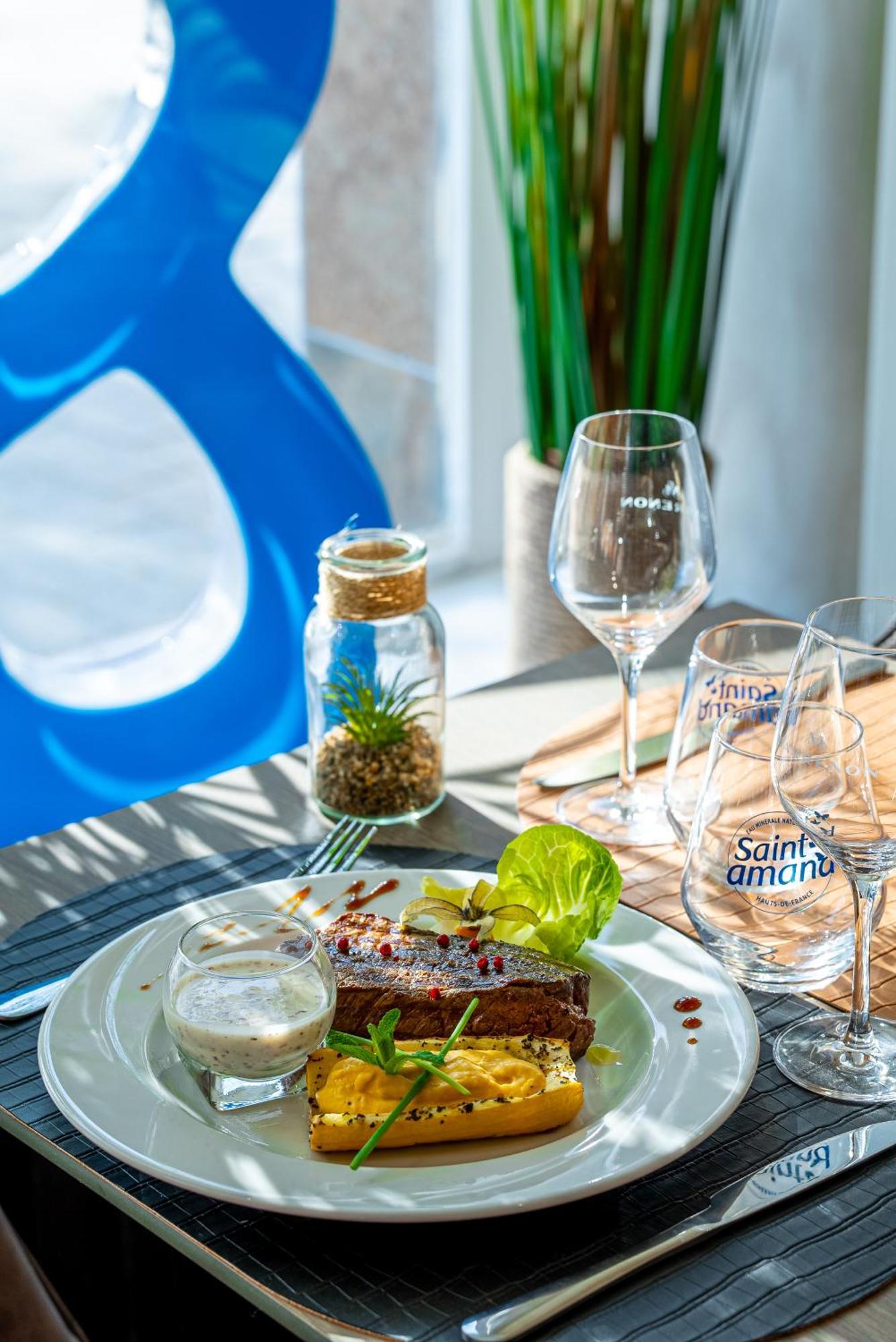 Breeze Hotel Кале Екстер'єр фото