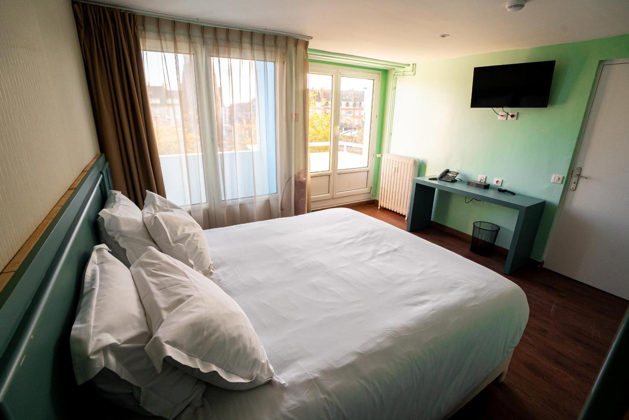 Breeze Hotel Кале Екстер'єр фото